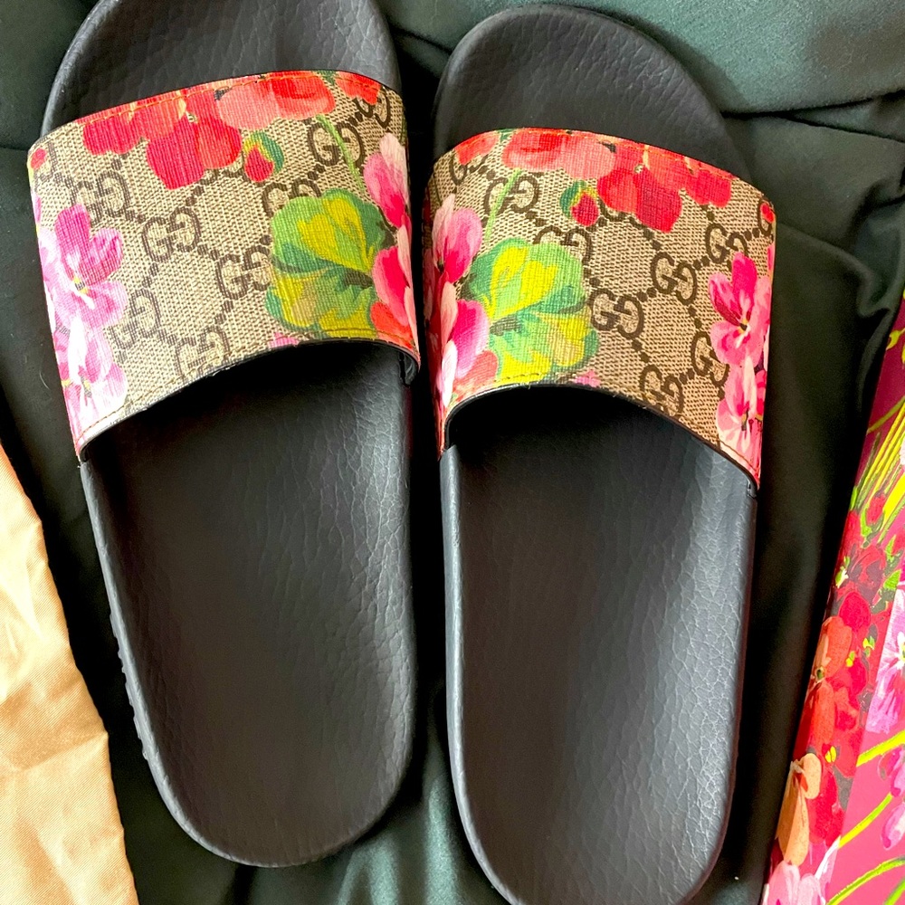 Gucci slides